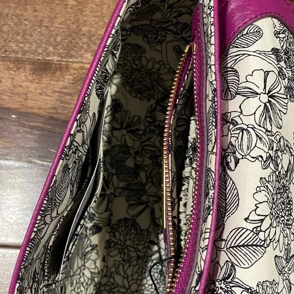 Vera Bradley ‎ Fuchsia Cross Body Bag